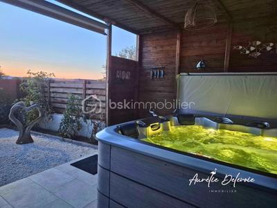 Maison traditionnelle - 135 m² - 6 pièces