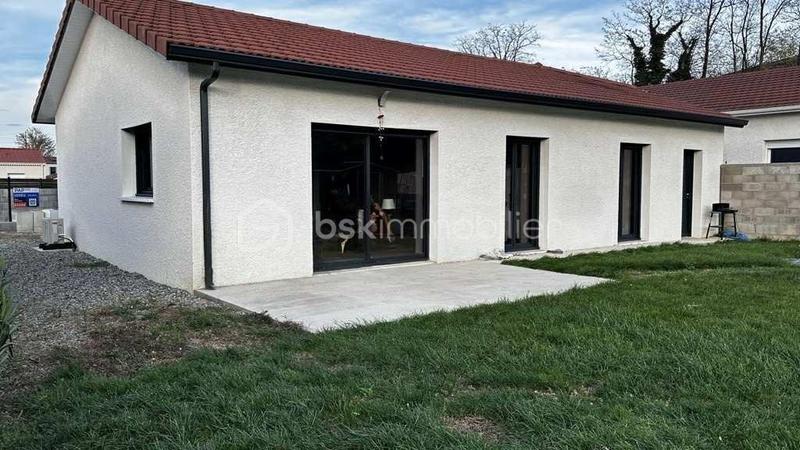Villa - 80 m² - 4 pièces