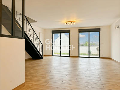 Maison - 82 m² - 5 pièces