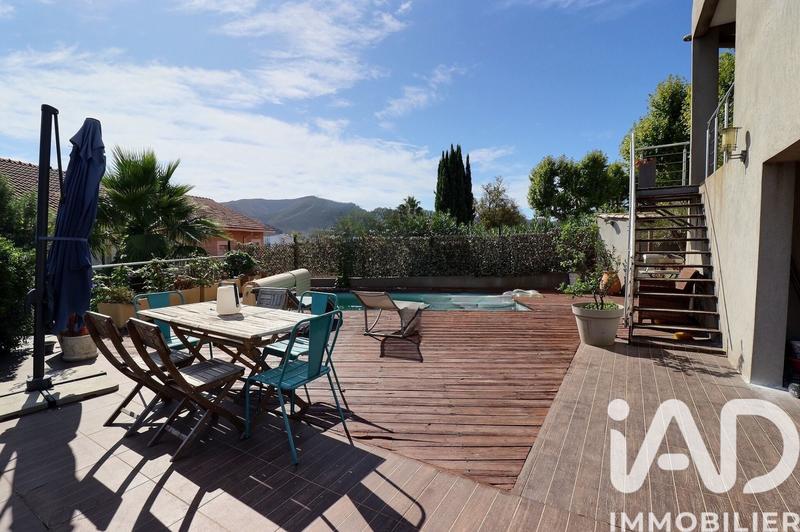 Maison - 140 m² - 5 pièces