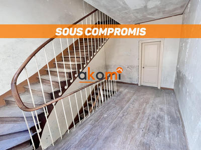 Maison - 217 m² - 10 pièces