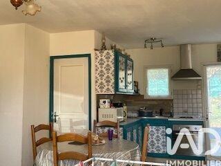 Maison - 212 m² - 3 pièces