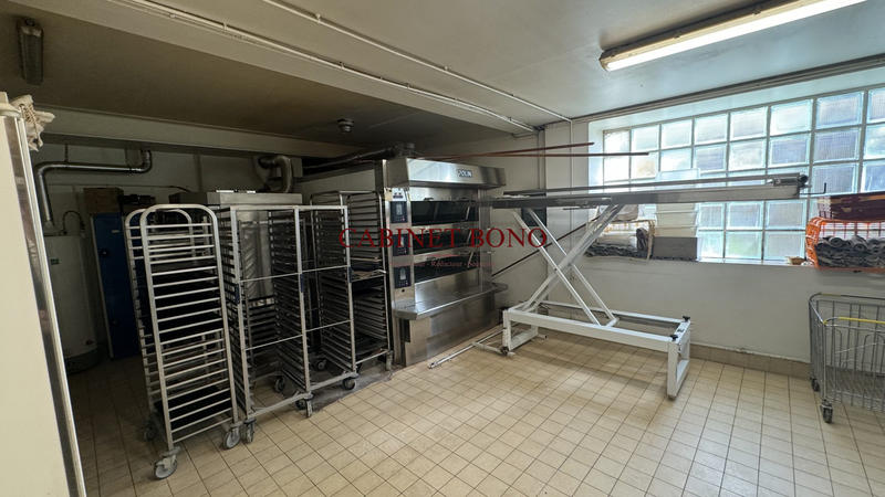 Fonds de commerce - 300 m²