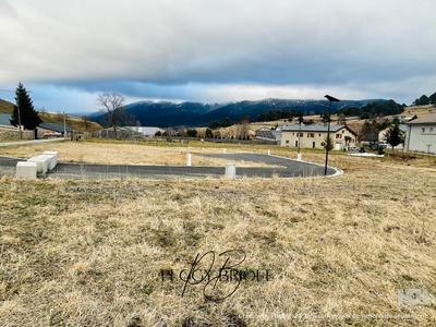 Terrain constructible - 590 m²