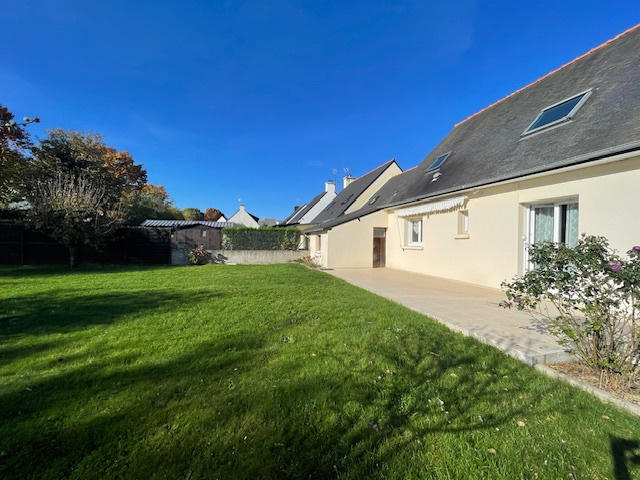 Maison - 98 m² - 6 pièces