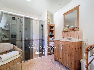 Maison - 152 m² - 9 pièces