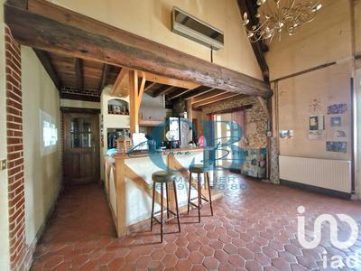 Maison - 214 m² - 9 pièces