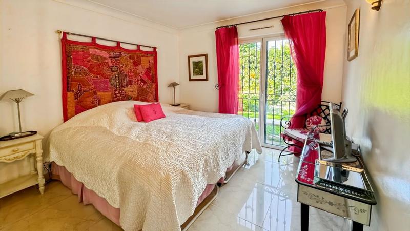 Appartement - 95 m² - 4 pièces