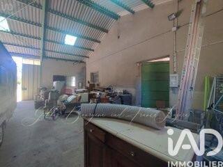 Maison - 325 m² - 1 pièce