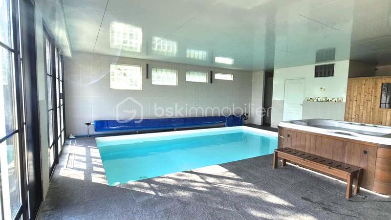 Demeure - 564 m² - 19 pièces