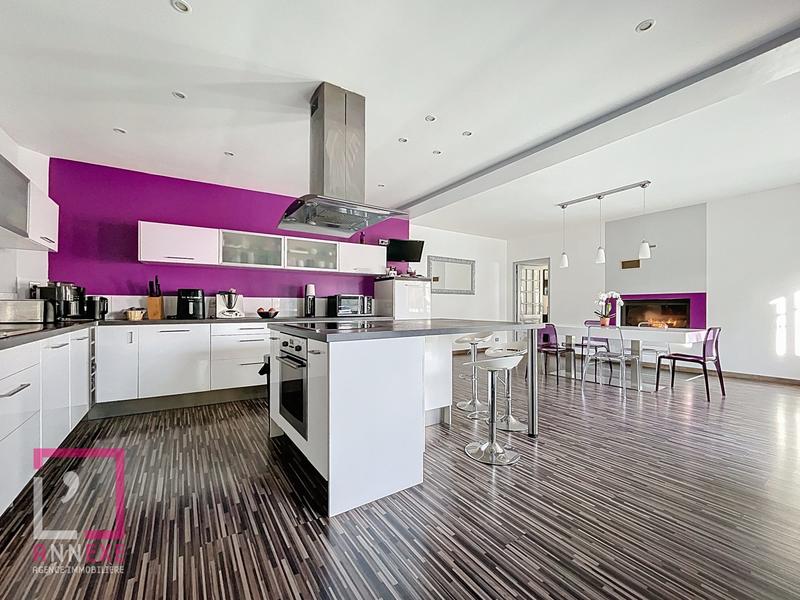 Maison ancienne - 240 m² - 6 pièces