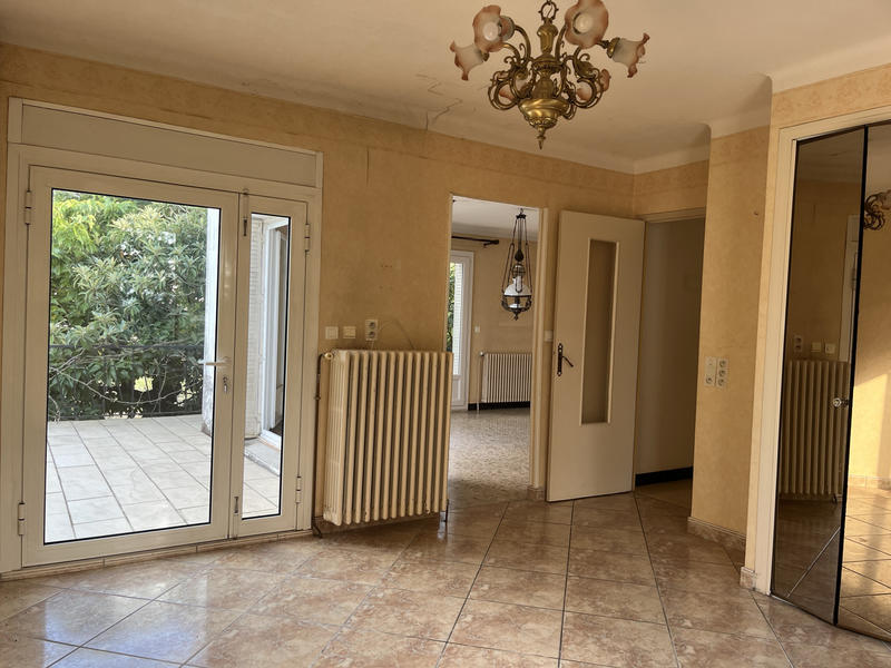 Maison - 232 m² - 8 pièces