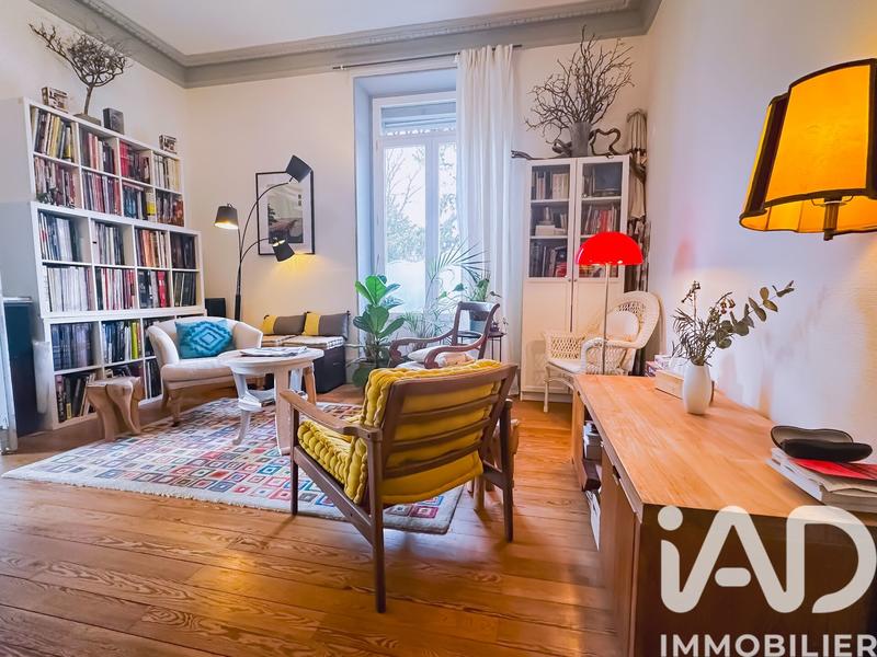 Appartement - 136 m² - 6 pièces