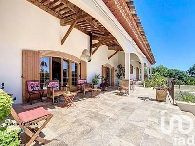 Maison de maîtres - 520 m² - 8 pièces