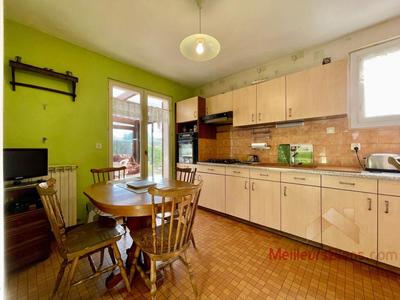 Maison - 96 m² - 5 pièces