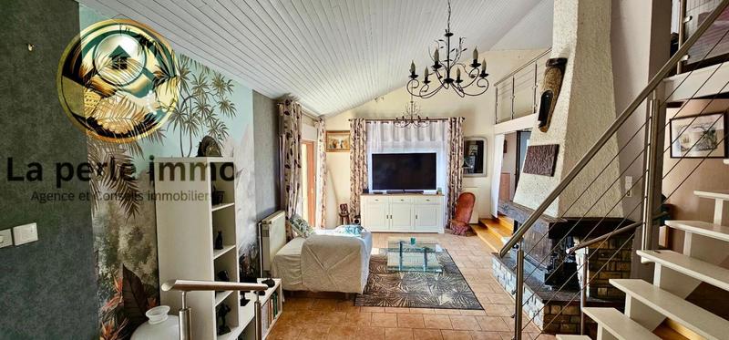 Maison - 160 m² - 6 pièces