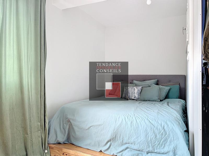 Maison - 300 m² - 13 pièces