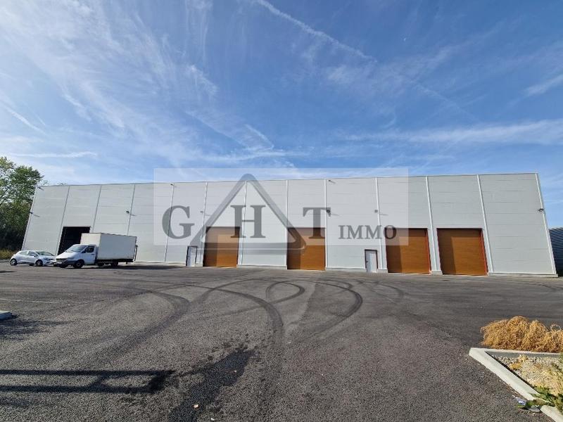 Entrepôt - 4 000 m²