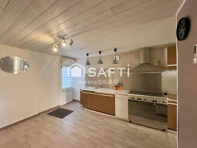 Maison - 106 m² - 6 pièces