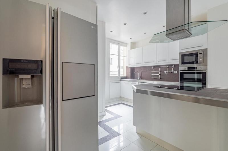 Appartement - 125 m² - 5 pièces