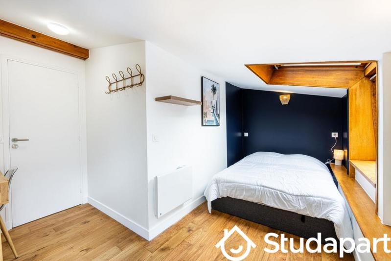 Chambre - 11 m² - 1 pièce