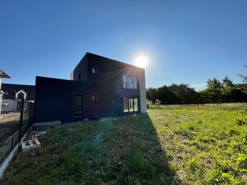 Maison contemporaine - 141 m² - 6 pièces