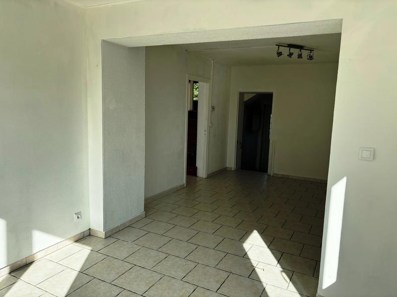 Maison - 75 m² - 7 pièces