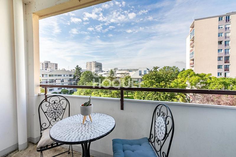 Appartement - 84 m² - 4 pièces