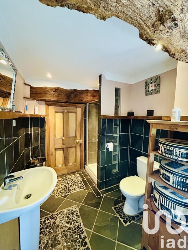 Maison - 245 m² - 7 pièces