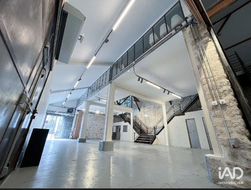 Local commercial - 1 600 m²