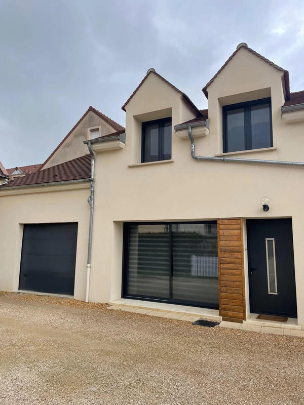 Maison - 88 m² - 4 pièces