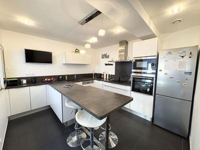 Maison de ville - 120 m² - 4 pièces