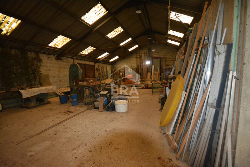 Maison - 202 m² - 10 pièces