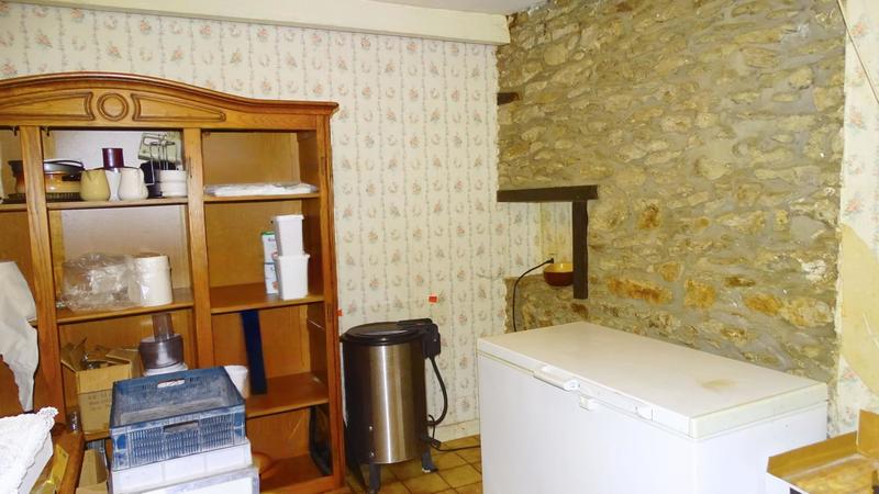 Local commercial - 217 m² - 9 pièces