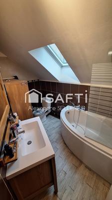 Maison - 121 m² - 4 pièces