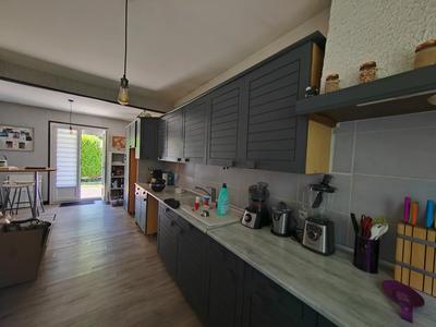 Maison - 140 m² - 5 pièces