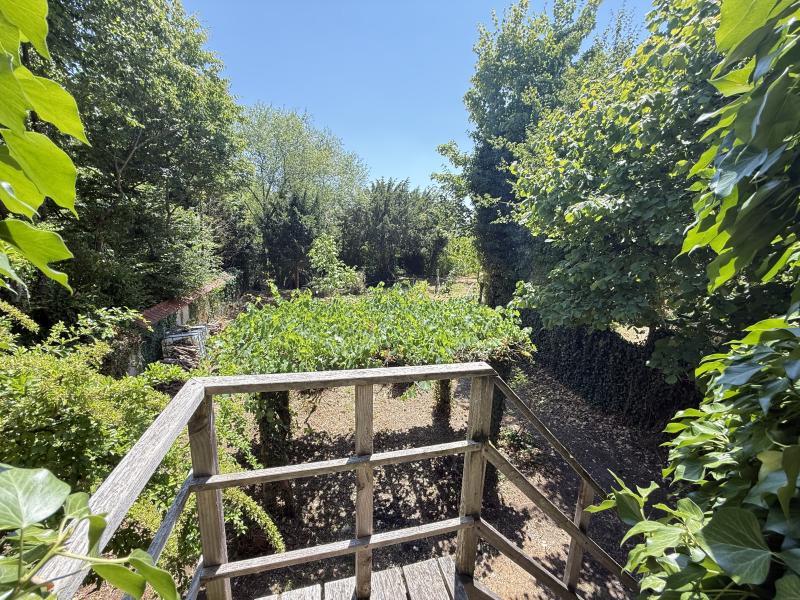 Maison - 210 m² - 11 pièces