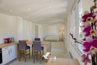 Maison - 150 m² - 8 pièces