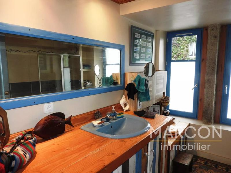 Maison - 320 m² - 10 pièces