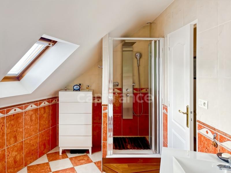 Maison - 160 m² - 7 pièces