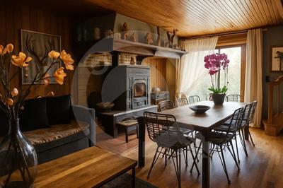 Maison - 265 m² - 15 pièces