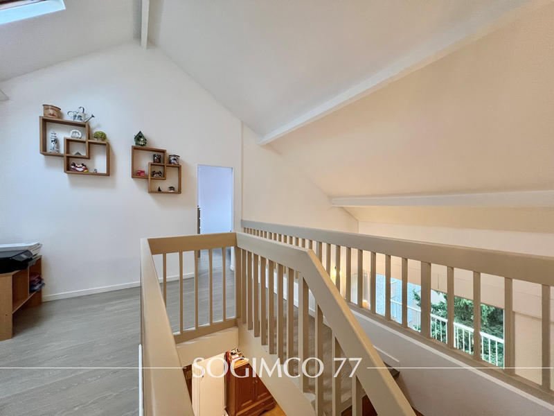 Duplex - 147 m² - 6 pièces