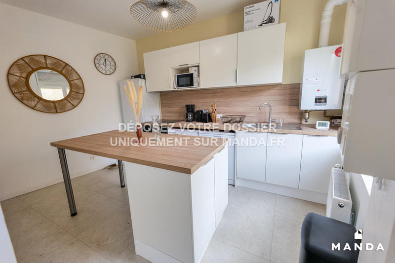 Chambre - 11 m² - 4 pièces