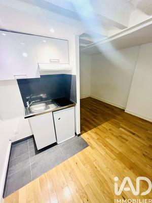 Studio - 15 m² - 1 pièce