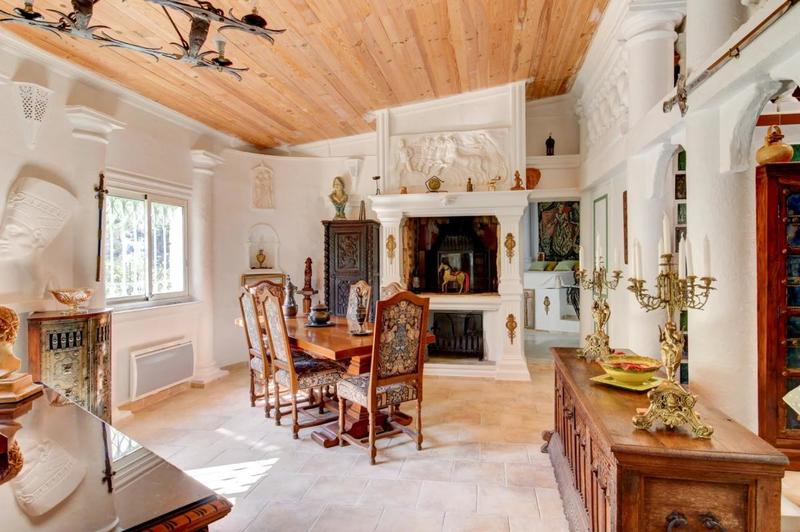 Demeure - 110 m² - 5 pièces