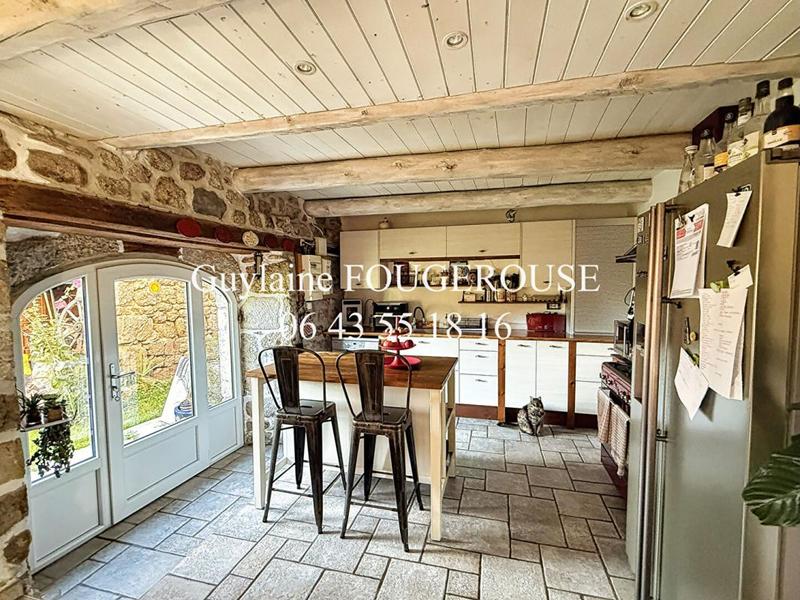 Maison - 200 m² - 8 pièces