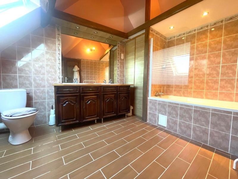 Maison en pierre - 198 m² - 10 pièces