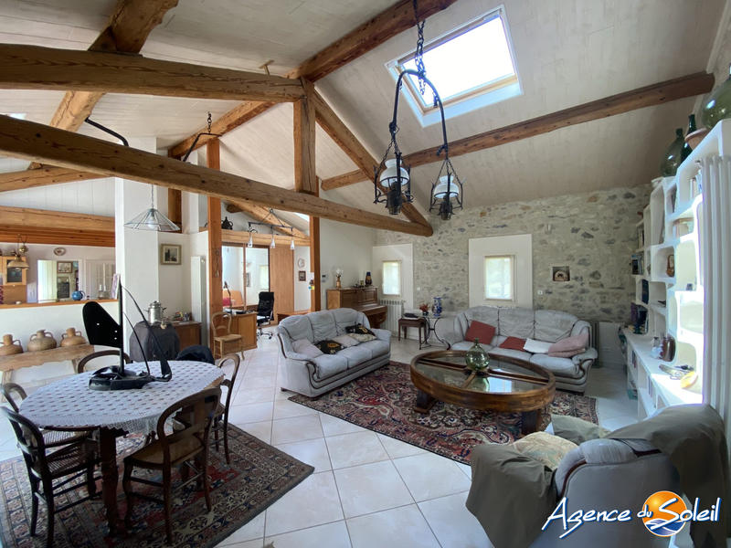 Maison - 191 m² - 7 pièces