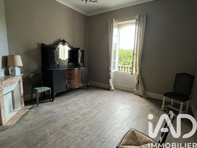 Maison - 423 m² - 15 pièces