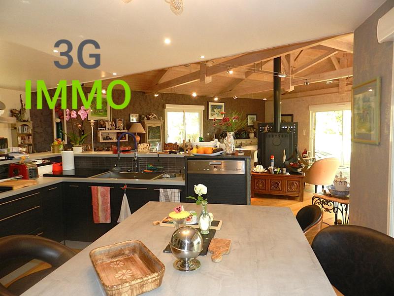 Maison - 180 m² - 5 pièces